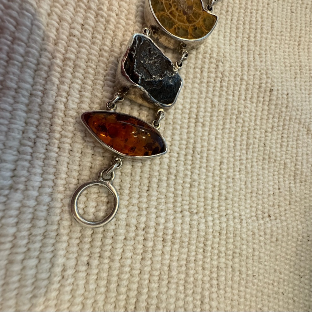 Stone and Fossil Bracelet - Picture 4 of 9